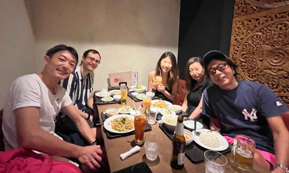 After bilingual Yoga Class in Tokyo Thai restaurant Puan in Shibuya バルプアン渋谷 ランチ